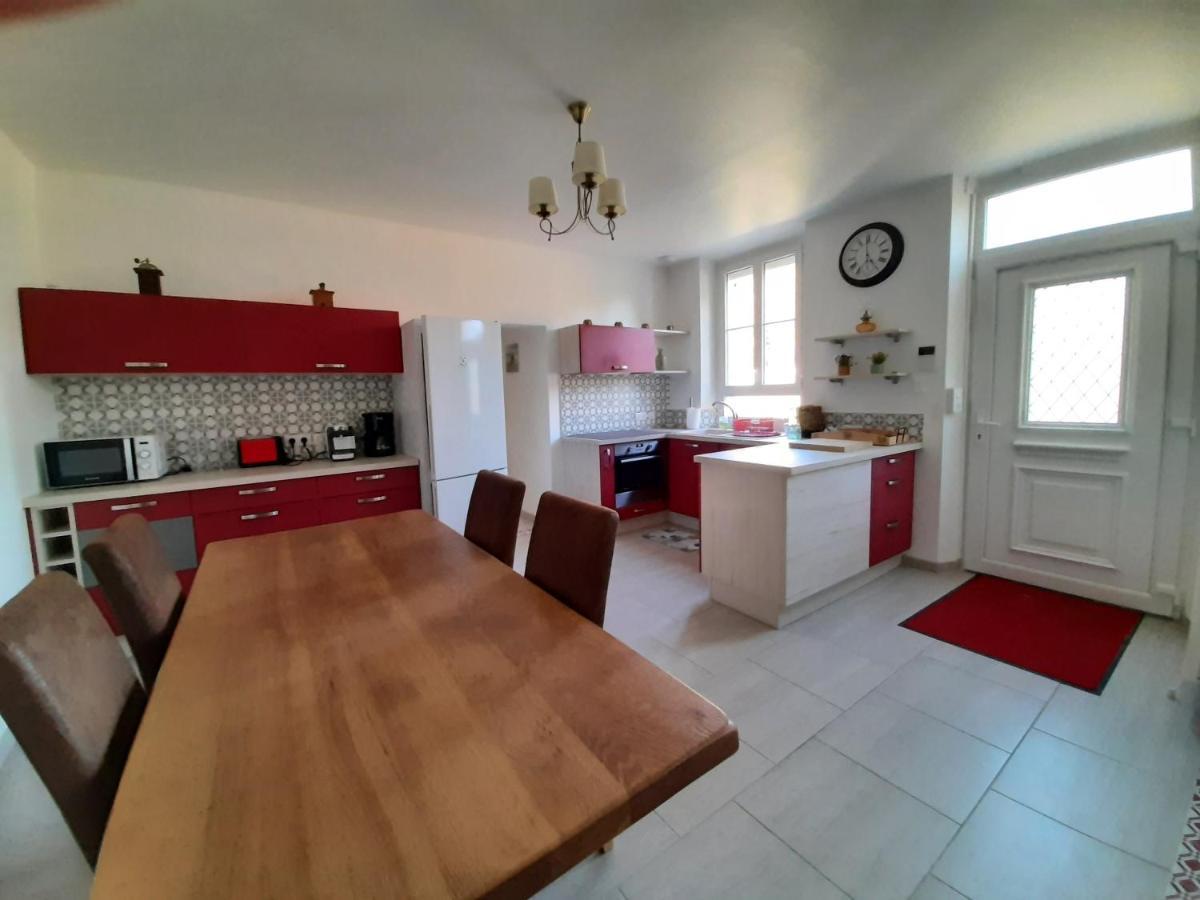 Maison Longere Les Camelias Vinneuf Buitenkant foto